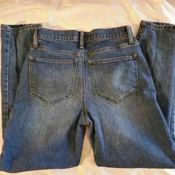 SO Curvy Mom Jean - High Rise, Size 1/25 - Picture 10 of 10